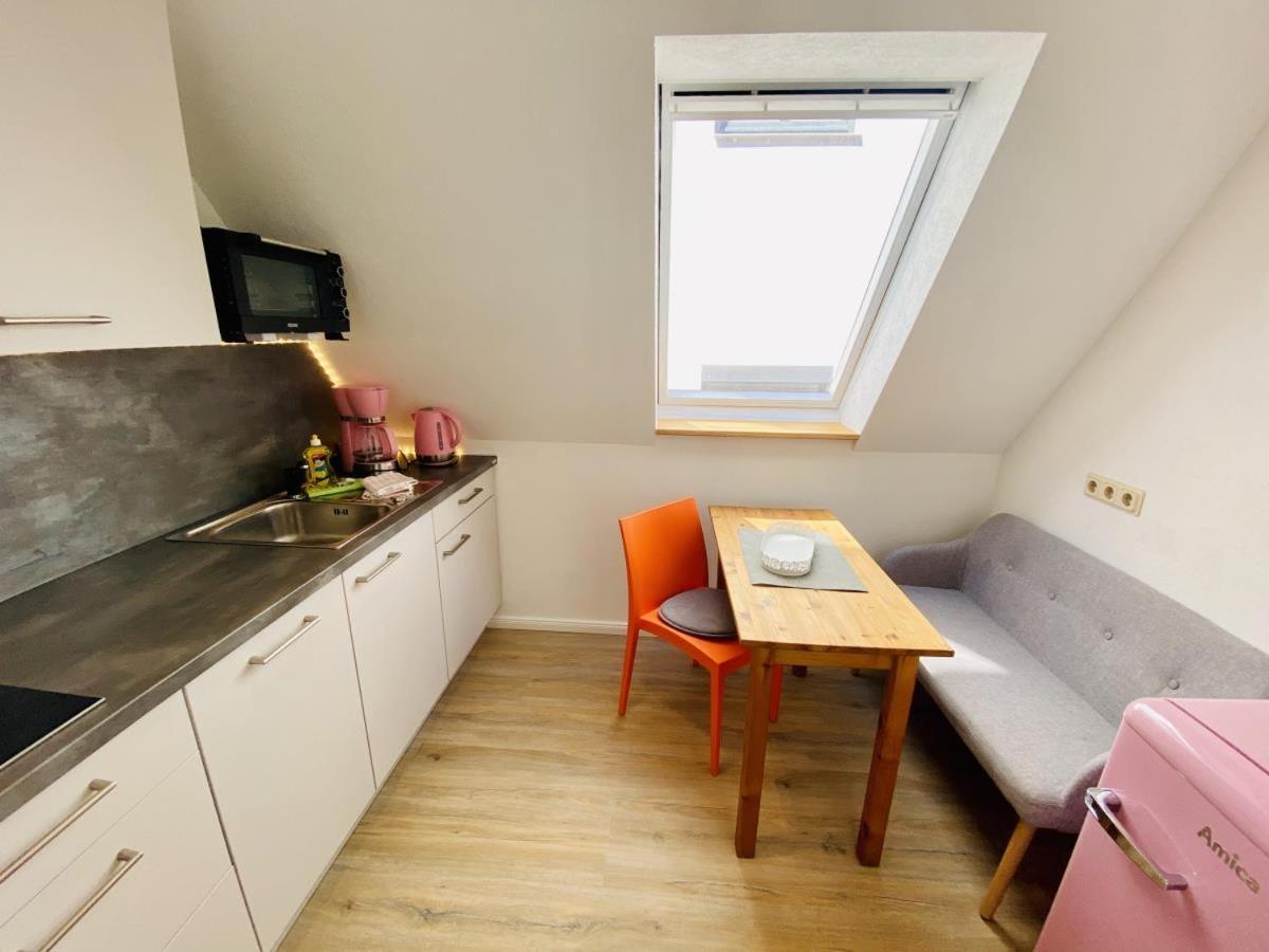 Ferienappartement Dicht Dran, Direkt Am Alten Strom Rostock Exterior photo